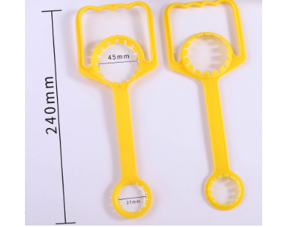 bottle handle injection molding