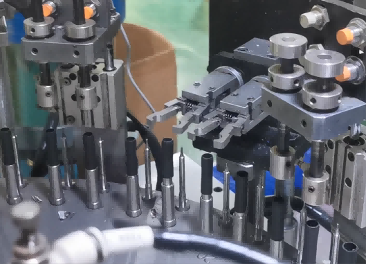 Ballpoint Pen Injection Molding Machine – Tonnage, Mold, Materials and Production Guide 4 Ballpoint Pen Injection Molding Machine – Tonnage, Mold, Materials and Production Guide 4