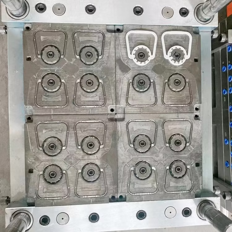 How to Choose the Right Injection Molding Machine for Bottle Handles 1 How to Choose the Right Injection Molding Machine for Bottle Handles 1