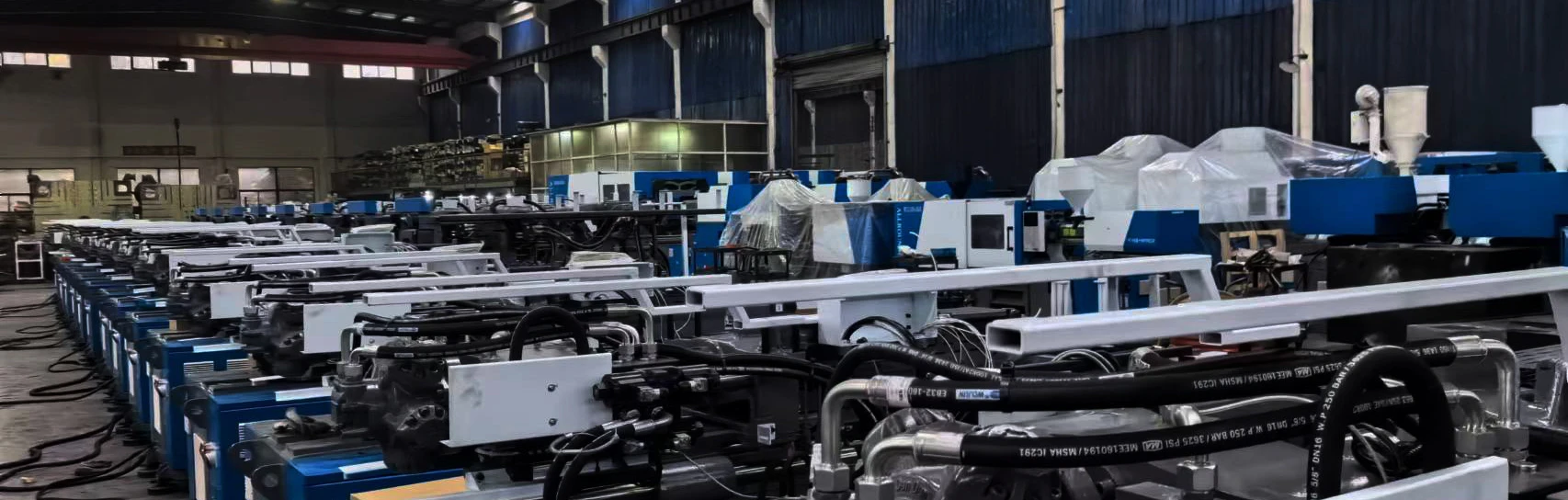 CHINAPLAS 2026 Review: HAICHEN Shows Self-Made Dual-System Hybrid PET Injection Molding Machine 7 CHINAPLAS 2026 Review: HAICHEN Shows Self-Made Dual-System Hybrid PET Injection Molding Machine 7