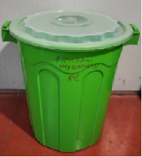 Trash can