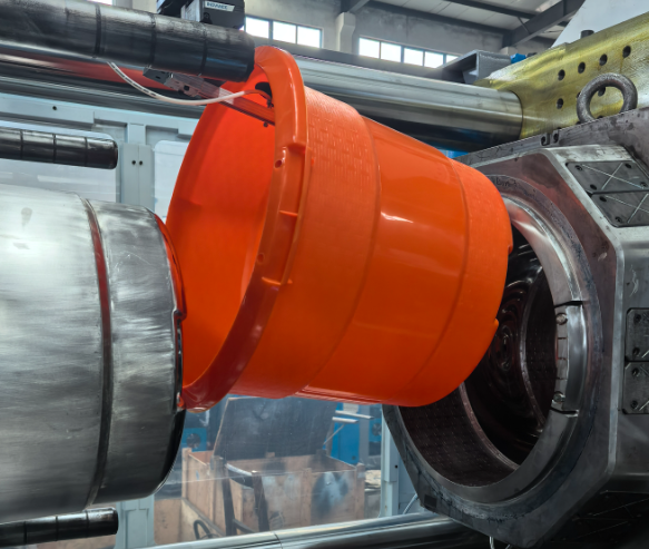 Injection PP plastic bucket