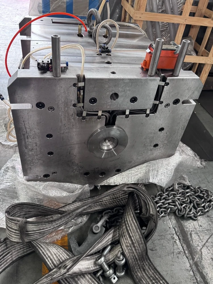 bucket mould