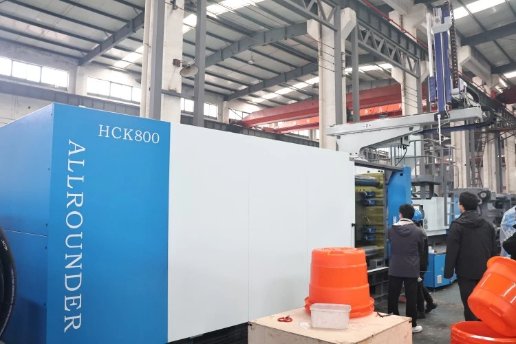 injection molding machine for plastic bucket
